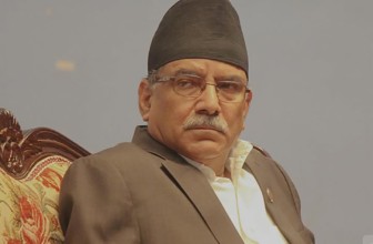 प्रचण्ड बाथरुममा लडेर घाइते, उपचारपछि निवासमै, अवस्था सामान्य  