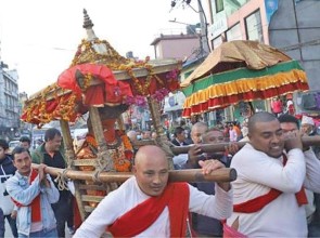 बुङ्गमतीबाट पाटन ल्याइयो रातो मत्स्येन्द्रनाथ