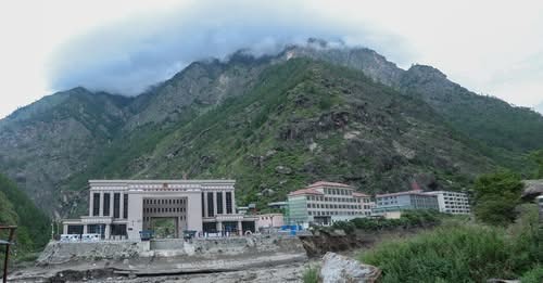 चीनको केरुङमा फसेका नेपाली आज स्वदेश फर्कदै