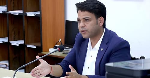 रास्वपाको कडा सन्देश : अराजक गतिविधिमा संलग्नले पार्टी त्याग्नू – सहमहामन्त्री आचार्य