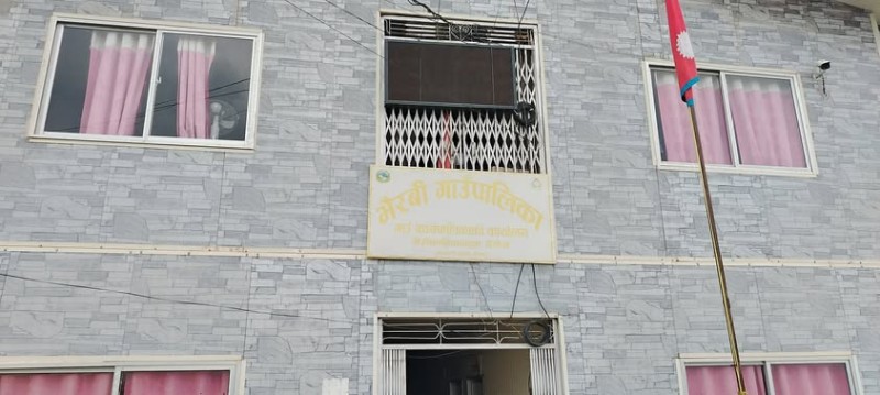 भैरबी गाउँपालिकामा छड्के अनुगमन, १६ कर्मचारी अनुपस्थित