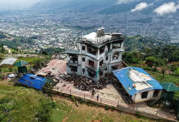 पूर्व उपराष्ट्रपति नन्दकिशोर पुनको निवासमा आगजनी