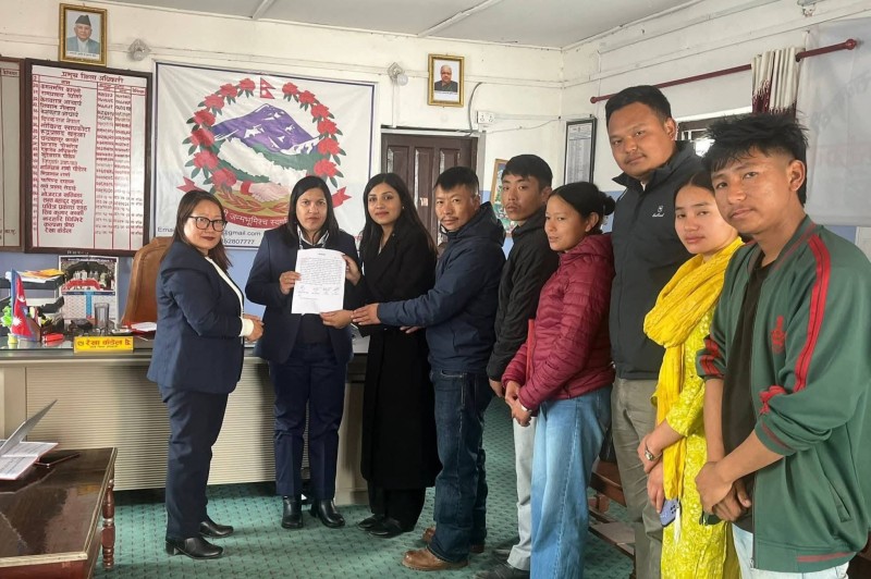 खोटाङमा १३ वर्षीया छात्रामाथि दुष्कर्मको आरोप: शिक्षकलाई कडा कारबाहीको माग