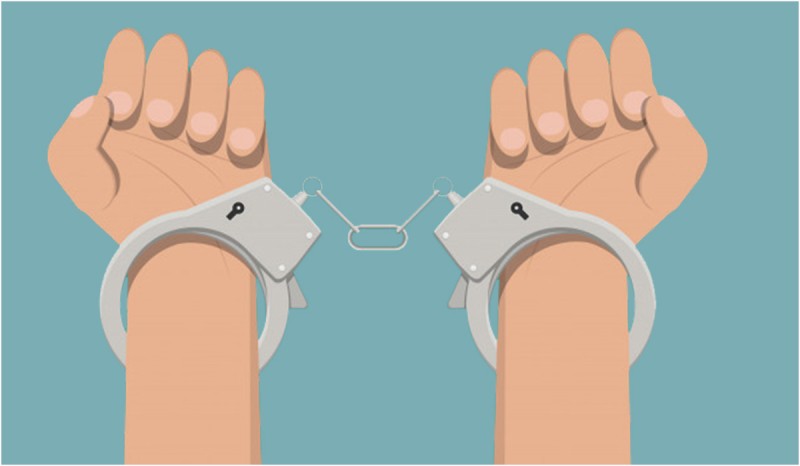 व्यक्तिगत रिसइबीका कारण अर्काको मोटरसाइकलमा ब्राउनसुगर राखेर फसाउने चार जना पक्राउ