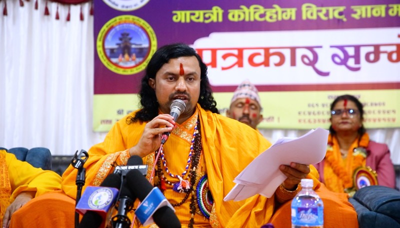पोखरामा मानव सेवा फाउण्डेसनले कोटिहोम विराट् ज्ञान महायज्ञ गर्दै 