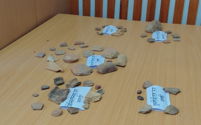 दाङमा खोजिँदै मानव इतिहास, भेटिए भाँडाका टुक्रा