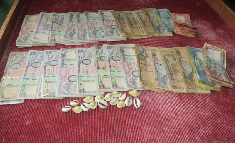 जुवातास खेलिरहेका सात जना पक्राउ