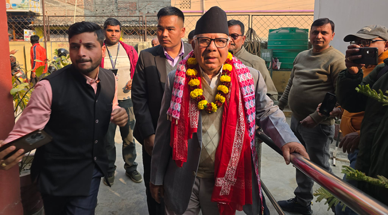 माधवकुमार नेपालले रौतहट–१ बाट उम्मेदवारी दर्ता गरे