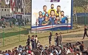 चितवन राइनोजद्वारा समर्थकलाई निःशुल्क बस व्यवस्था