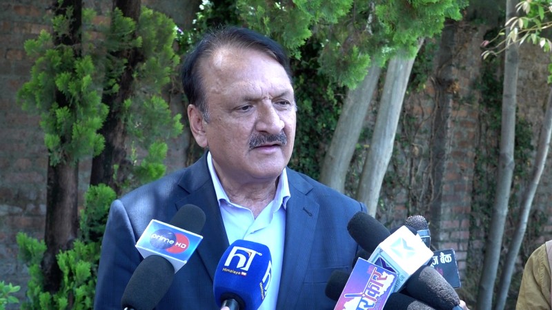 गृहमन्त्री लेखक निर्दोष हुनुहुन्छ, रवि लामिछानेको मुद्दासँग जोड्न मिल्दैन् : डा.महत