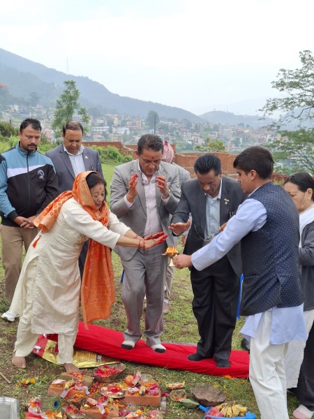 चन्द्रागिरीमा ३५ करोड लगानीमा एसभीएएन स्कुलको शिलान्यास