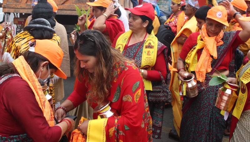 महायज्ञको पूर्व सन्ध्यामा विशाल कलश यात्रा सम्पन्न भएको छ