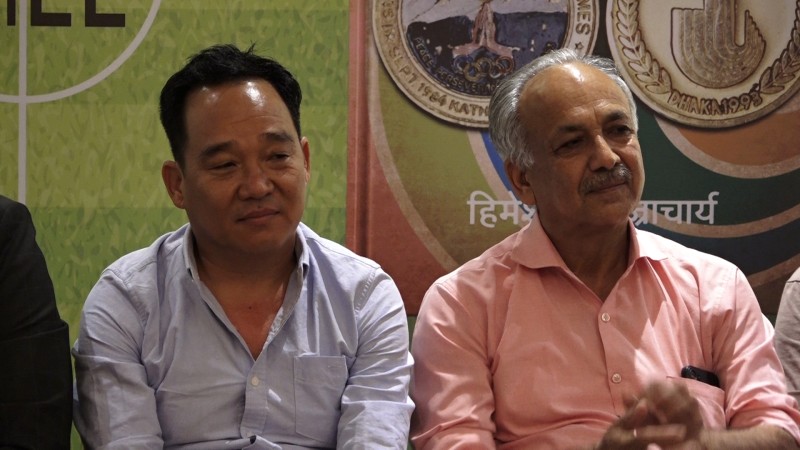 ‘स्वर्णकथा : नेपाली फुटबल’को लोकार्पण