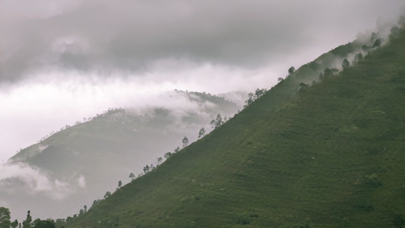 आज पहाडी भेगमा चट्याङसहित वर्षाको सम्भावना 