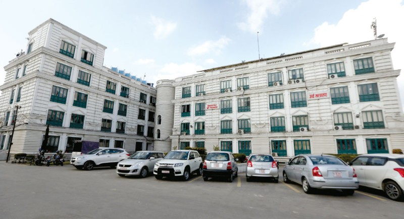 इलामका क्षतिग्रस्त सडक र पुल पुनर्निर्माणका लागि २ अर्ब १९ करोड रुपैयाँ स्रोत सहमति