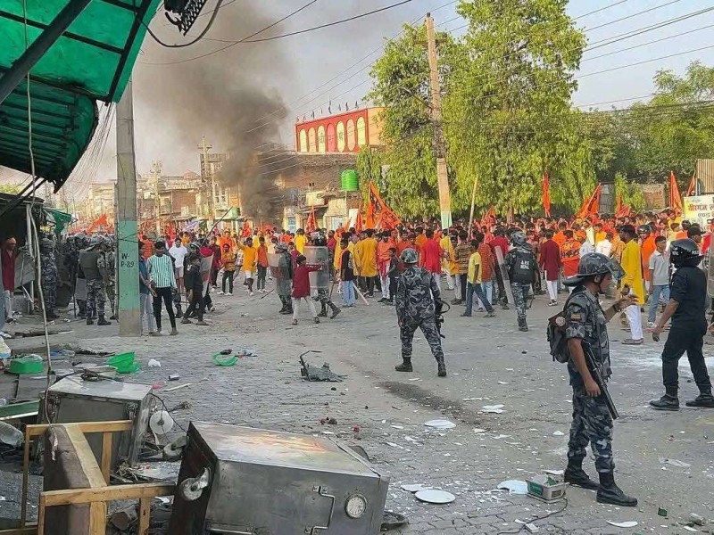 पर्सामा आइतबार १२ बजेसम्म कर्फ्यू, झडप नियन्त्रणमा लिन ७० राउण्ड अश्रुग्यास प्रहार, २ राउण्ड हवाइ फायर