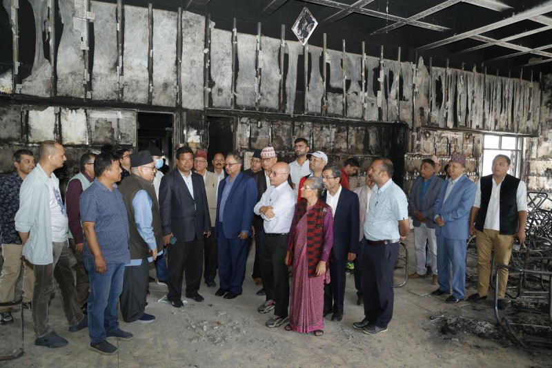 एमाले नेताहरूद्वारा कांग्रेस पार्टी कार्यालय अवलोकन