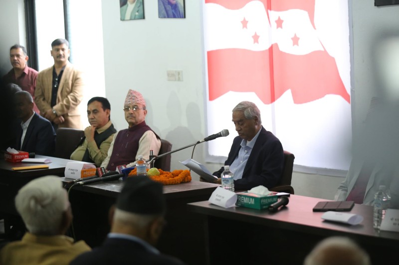 कांग्रेस केन्द्रीय समिति बैठकमा देउवा 