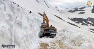 निर्वाचनमा हुम्लामा हिउँ पन्छाएर सडक सञ्चालनको प्रयास