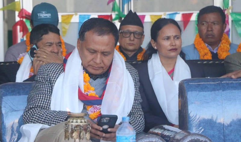 रामेछापको सुनापति पुगेपछि कुलमान घिसिङको घोषणा : ‘देशको नेतृत्व लिने तयारीमा छु’