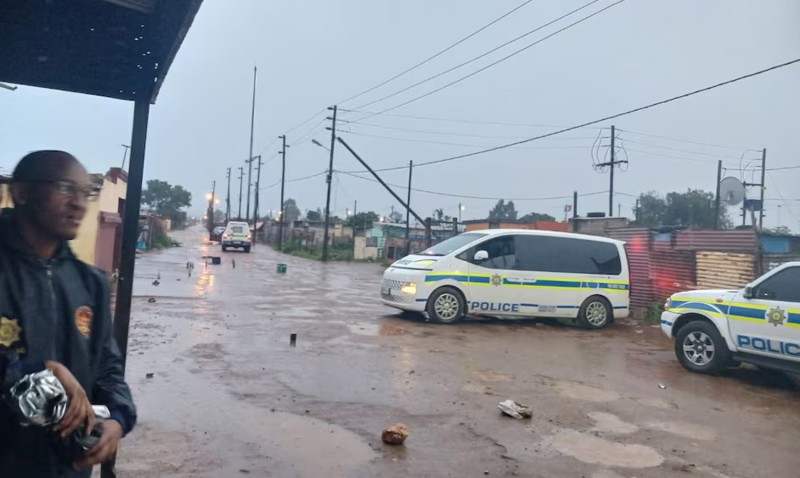 रक्सी पसलमा अन्धाधुन्ध गोली प्रहार, ९ जनाको मृत्यु