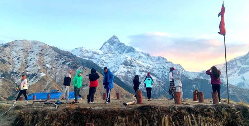 जुनमा मात्र आए ७६ हजार बढी विदेशी पर्यटक