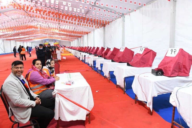 एमालेको मतदान ‘कछुवा गति’मा, भोलि बिहानमात्र सकिने अनुमान